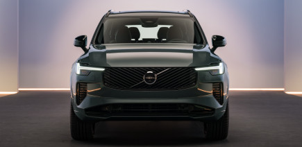 Voitures hybrides rechargeables : et si on réduisait leur réservoir pour les obliger à rouler à l’électrique ?
