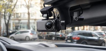 Accrochage, délit de fuite ou litige avec l'assurance, cette dashcam 3 canaux (avant, arrière et intérieur) pourrait vous éviter bien des ennuis