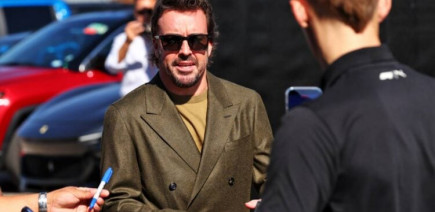 Fernando Alonso salue l'arrivée de l'IndyCar à Barcelone, mais appelle à la prudence