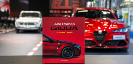 « Une auto à conduire plus qu’à vivre » : Alfa Romeo rend un hommage ultime à la légendaire Giulia