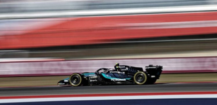 Kimi Antonelli décroche la pole à Austin devant Max Verstappen et Isack Hadjar, Ferrari piégée