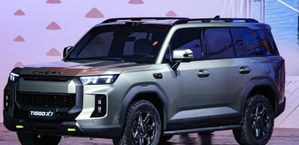 Avec le Tiggo X7, Chery va proposer le Land Cruiser hybride et compact qui manque à Toyota