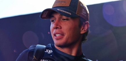 Alonso critique le niveau de certains pilotes en F1 : Alex Albon lui répond sèchement